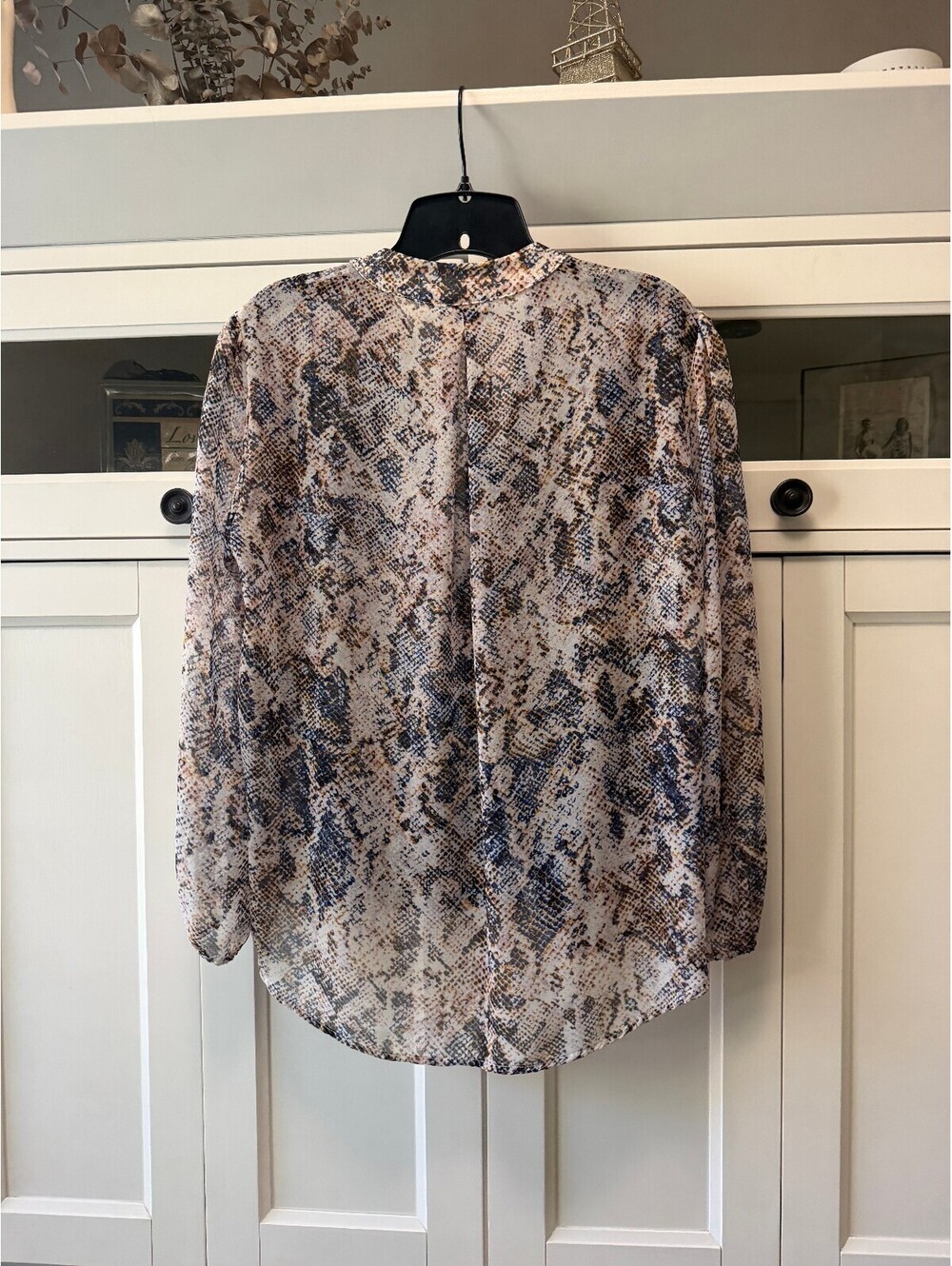 Veronica M Snakeskin Print Sheer Long Sleeve Blouse Women’s Medium Boho - Picture 2 of 3
